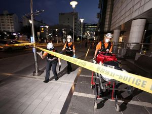 TKP Penikaman Massal Seoul Digaris Polisi TKP Penikaman Massal Seoul Digaris Polisi