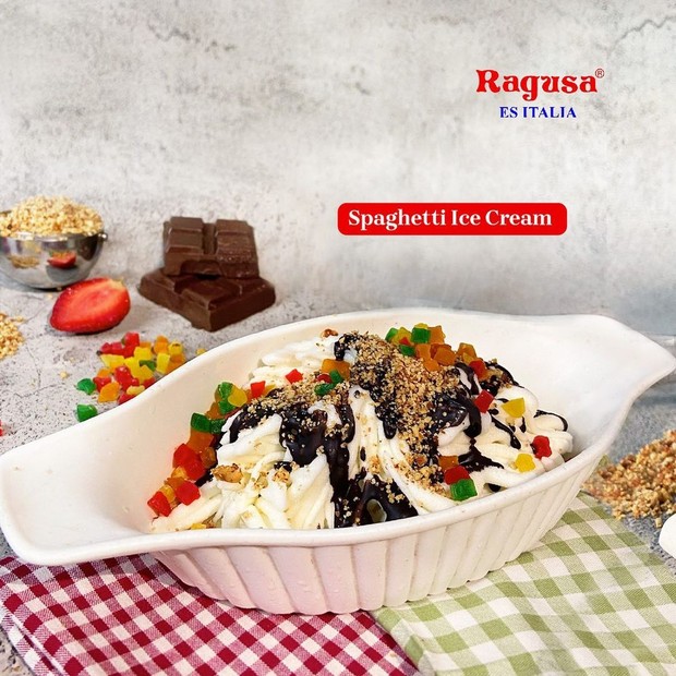 Spagetti Ice Cream Ragusa Es Italia/Foto: Instagram/@ragusa.jkt Spagetti Ice Cream Ragusa Es Italia/Foto: Instagram/@ragusa.jkt