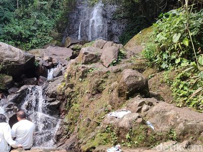 Foto: Curug Cilember, Tempat Main Basah-basahan Dekat Jakarta