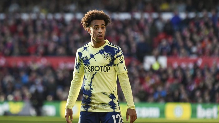 FILE - Leeds Uniteds Tyler Adams stands on the pitch during their English Premier League soccer match against Nottingham Forest at City Ground stadium in Nottingham, England, on Feb. 5, 2023. United States captain Tyler Adams is unlikely to play again for Leeds this season. Adams underwent hamstring surgery in March and Leeds manager Sam Allardyce says on Thursday, May 11 he does not expect the defensive midfielder to feature in the team’s final three games as it battles to avoid relegation from the Premier League. (AP Photo/Rui Vieira, File)