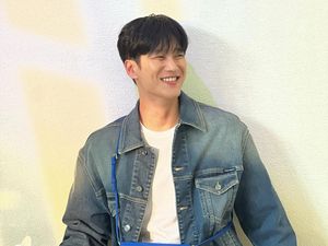 Wawancara Lama Ahn Bo Hyun Viral Usai Pacaran dengan Jisoo Wawancara Lama Ahn Bo Hyun Viral Usai Pacaran dengan Jisoo