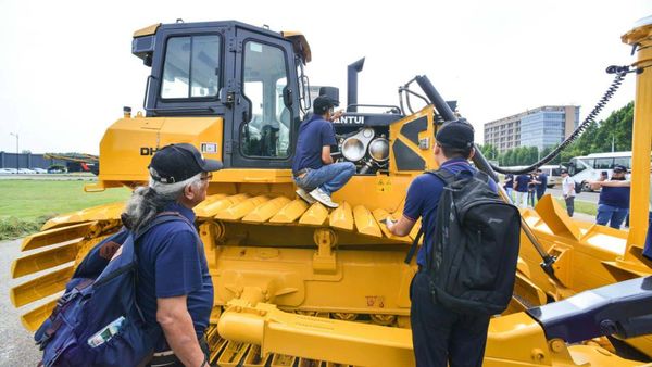 Alat Berat Dukung Pembangunan Infrastruktur Indonesia