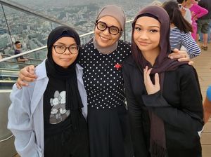 Anak dari Keluarga Indonesia di Australia Harus Belajar Mandiri Sejak Kecil Anak dari Keluarga Indonesia di Australia Harus Belajar Mandiri Sejak Kecil