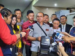 Keluarga Bripda IDF Minta Kasus Polisi Tembak Polisi Ditarik ke Bareskrim Keluarga Bripda IDF Minta Kasus Polisi Tembak Polisi Ditarik ke Bareskrim