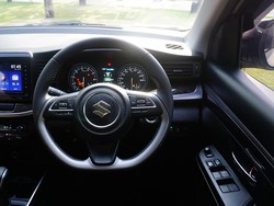 Bedah Fungsi Tombol-tombol di Setir Suzuki XL7 Hybrid