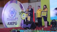 Foto Lawas Bahlil Aktif di Golkar
