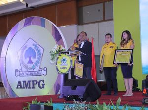 Foto Lawas Bahlil Aktif di Golkar