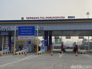 Video: H+4 Lebaran, Exit Tol Bocimi Lancar Video: H+4 Lebaran, Exit Tol Bocimi Lancar