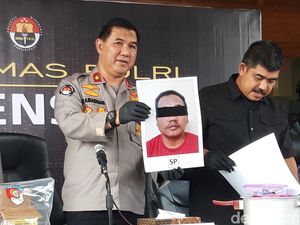 Terungkapnya Aksi Teroris Ancam Bom Mapolresta Solo Terungkapnya Aksi Teroris Ancam Bom Mapolresta Solo