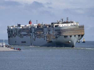 Kondisi Kapal Kargo Fremantle Highway Usai Terbakar Kondisi Kapal Kargo Fremantle Highway Usai Terbakar