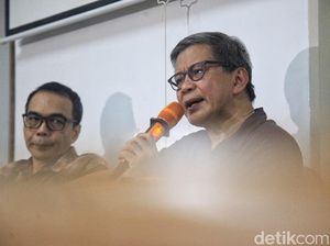 Rocky Gerung Bakal Penuhi Panggilan Bareskrim soal Kasus Dugaan Hina Jokowi Rocky Gerung Bakal Penuhi Panggilan Bareskrim soal Kasus Dugaan Hina Jokowi