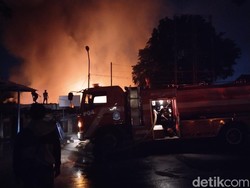 Jabar Sepekan: Pasar Sadang Serang Terbakar hingga Polemik Kegiatan Syiah