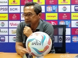 Aji Santoso Pasang Target Perbaiki Klasemen Persikabo 1973