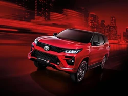 Toyota Fortuner Tampil Lebih Ganas, Tenaganya Makin Buas
