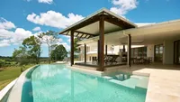 5 Inspirasi Kolam Renang buat di Rumah