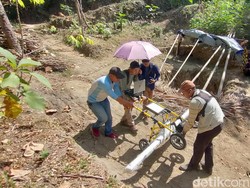 Pakar Geologi UGM Ungkap Temuan Baru di Lubang Misterius Kalibawang