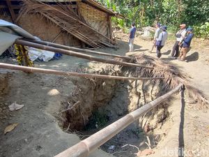 Ancaman Longsor di Balik Fenomena Lubang Misterius Kalibawang Ancaman Longsor di Balik Fenomena Lubang Misterius Kalibawang