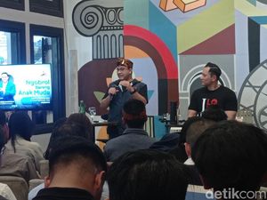 Momen Kebersamaan Anies-AHY Saat Bertemu Anak Muda Bandung