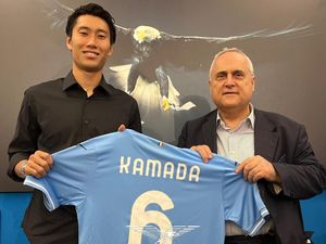 AC Milan Kena PHP Pemain Jepang AC Milan Kena PHP Pemain Jepang