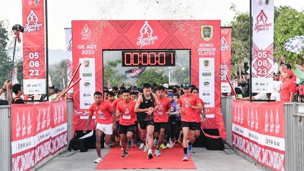 Ribuan Pelari Ramaikan Jombor Run 2023 di Klaten