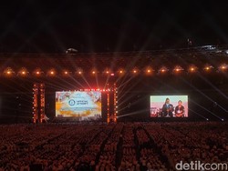 RI Pecahkan Rekor Pergelaran Angklung Terbesar di Dunia, Ada 15.110 Peserta