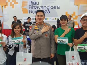 Sally Tanudjaja dan Razer Patricia Ikut Riau Bhayangkara Run