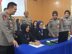 Cek Persiapan Bhayangkara Run, Kapolda Riau Bicara Ekonomi-Stabilitas Keamanan