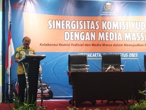 KY Bakal Gandeng Polri hingga KPK untuk Perkuat Pengawasan Hakim KY Bakal Gandeng Polri hingga KPK untuk Perkuat Pengawasan Hakim