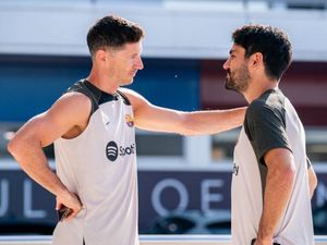 Lewandowski Nantikan Performa Terbaik Guendogan di Barcelona