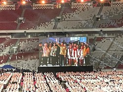 Jokowi-Maruf Amin Hadiri Pergelaran Angklung Jelang HUT Ke-78 RI di GBK