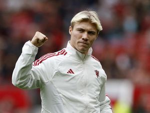 Nemanja Vidic: Rasmus Hojlund Punya Reputasi Bagus di Italia