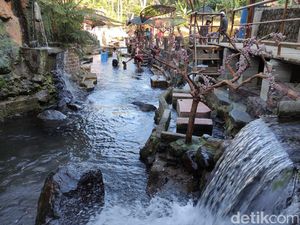 Kisah di Balik Nama Destinasi Tanaka Waterfall Ala Jepang Kisah di Balik Nama Destinasi Tanaka Waterfall Ala Jepang