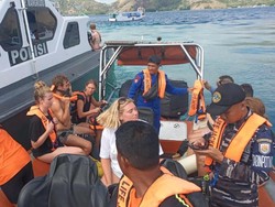 Kapal Wisata Karam di Perairan Labuan Bajo, 37 Bule Dievakuasi