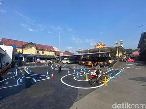 Ujian Praktik Lebih Mudah, Banyak Pemohon SIM C di Surabaya Lulus