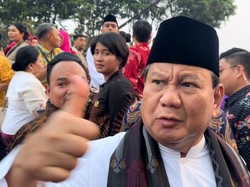 Prabowo Acungkan Jempol untuk Acara Istana Berkebaya: Luar Biasa