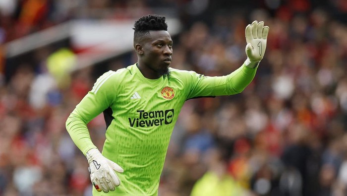 Soccer Football - Pre Season Friendly - Manchester United v RC Lens - Old Trafford, Manchester, Britain - August 5, 2023  Manchester Uniteds Andre Onana before the match Action Images via Reuters/Jason Cairnduff