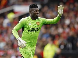 Andre Onana Akui Kesalahan Usai Dibobol dari Tengah Lapangan Andre Onana Akui Kesalahan Usai Dibobol dari Tengah Lapangan