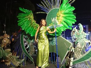 Sederet Artis Sihir Panggung Jember Fashion Carnaval 2023 Sederet Artis Sihir Panggung Jember Fashion Carnaval 2023