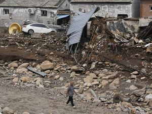 Desa di Beijing Porak-poranda Usai Diterjang Banjir