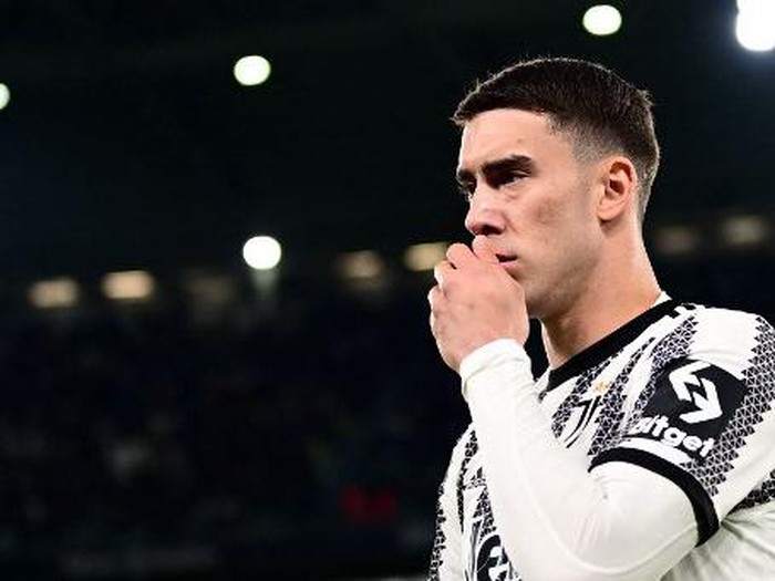 Juventus Serbian forward Dusan Vlahovic looks on during the Italian Cup semi-final first leg football match between Juventus and Inter Milan on April 4 2023 at the 