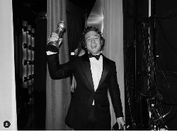 Pemain Film Ini Ciuman dengan Wanita Lain Saat Baru Digugat Cerai Istri