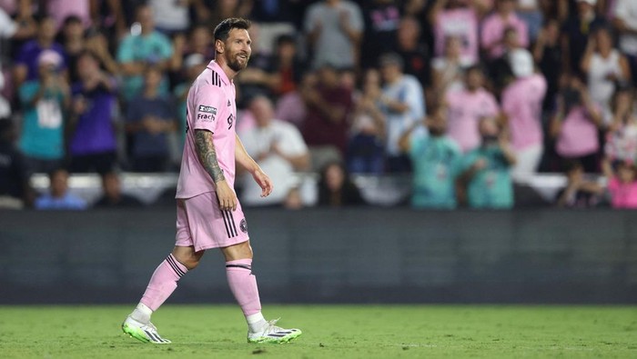 Aug 2, 2023; Fort Lauderdale, FL, USA; Inter Miami CF forward Lionel Messi (10) celebrates after scoring a goal against Orlando City SC during the second half at DRV PNK Stadium. Mandatory Credit: Nathan Ray Seebeck-USA TODAY Sports