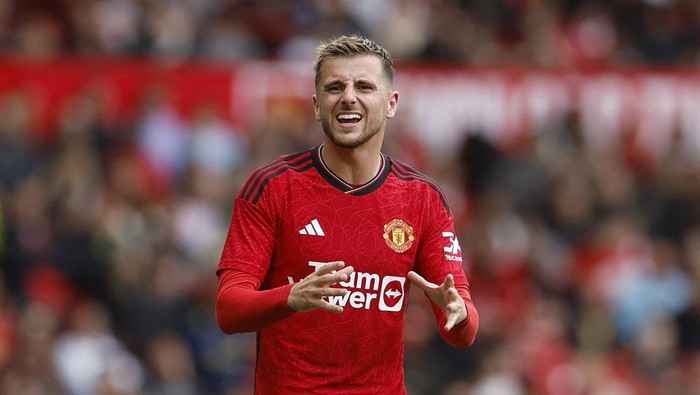 Mason Mount Soccer Football - Pre Season Friendly - Manchester United v RC Lens - Old Trafford, Manchester, Britain - August 5, 2023 Manchester Uniteds Mason Mount reacts Action Images via Reuters/Jason Cairnduff
