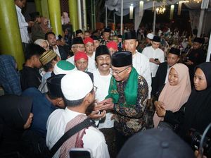 Doa Bersama Ratusan Kiai, Muhadjir Hadiri Haul Akbar Kiai Ageng Basyariyah