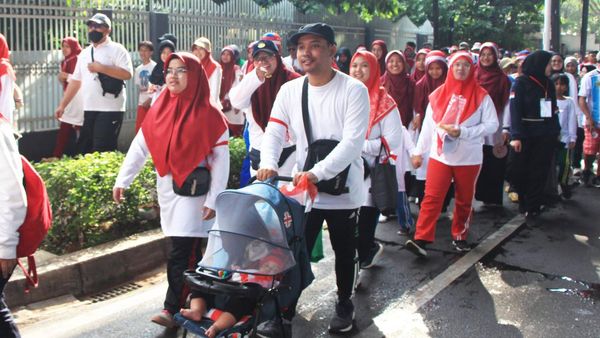 Semarak Jalan Santai Sambut HUT ke-78 RI