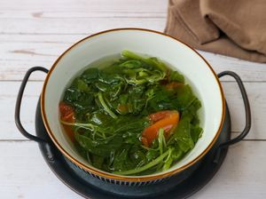 Benarkah Memanaskan Sayur Bayam Bisa Beracun? Ini Kata Ahli Gizi