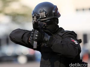 Aksi Pengamanan dan Jibom Paspampres di Pembaretan Panglima TNI