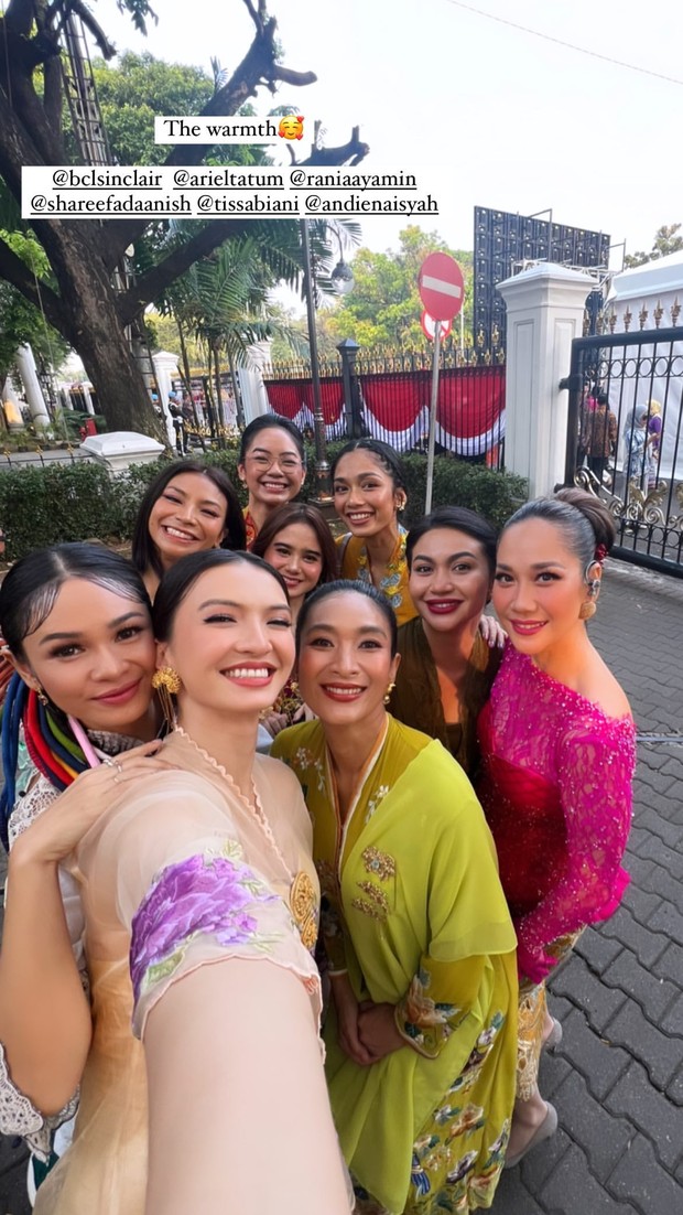Artis Indonesia di Istana Berkebaya/ Foto: instagram.com Artis Indonesia di Istana Berkebaya