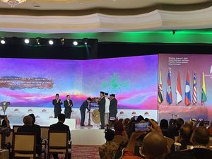 Jokowi Pukul Gong, ASEAN IIDC 2023 Resmi Dibuka