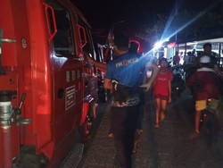 Damkar Sebut Bocah Tidur di Kolong Jembatan Takut Dimarahi Pulang Kemalaman